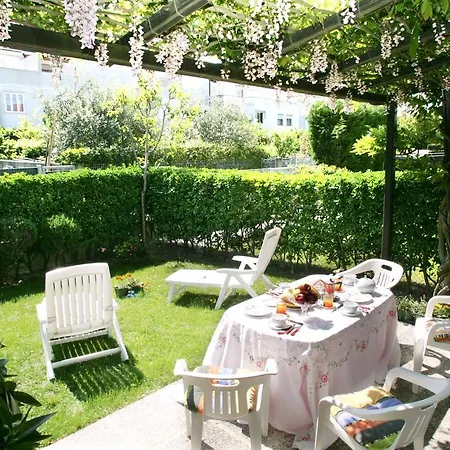 B&B Il Glicine Fiorito 2*
