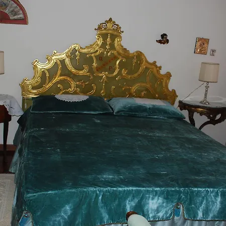 Il Glicine Fiorito 3* Lido de Venise