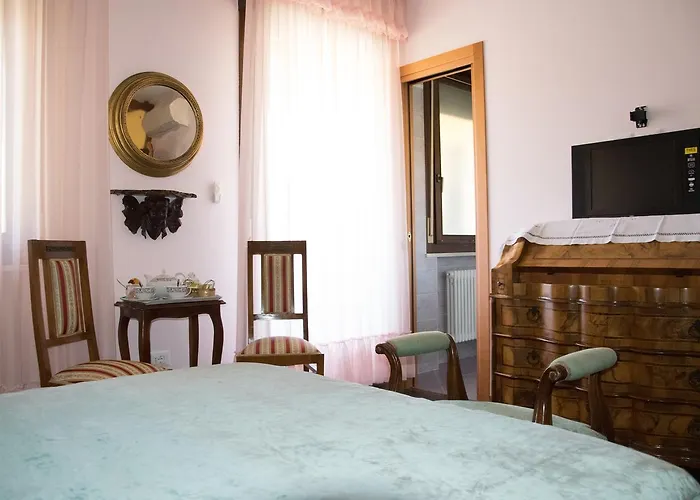 Il Glicine Fiorito 3* Lido di Venezia