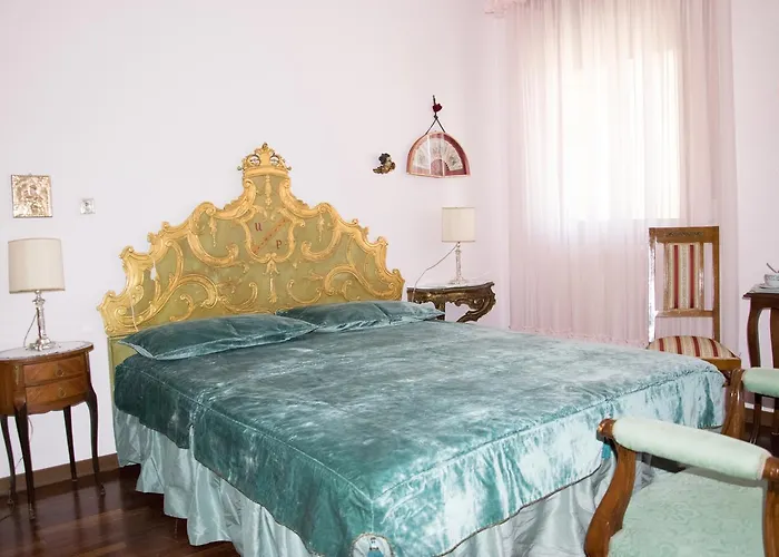 Il Glicine Fiorito 3*