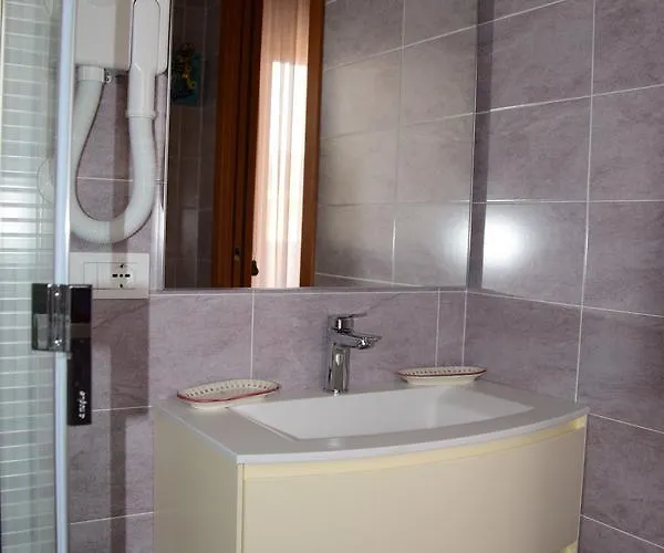 Il Glicine Fiorito Alojamento de Acomodação e Pequeno-almoço 3*