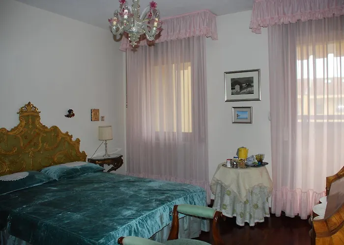 Alojamento de Acomodação e Pequeno-almoço Il Glicine Fiorito Lido di Venezia